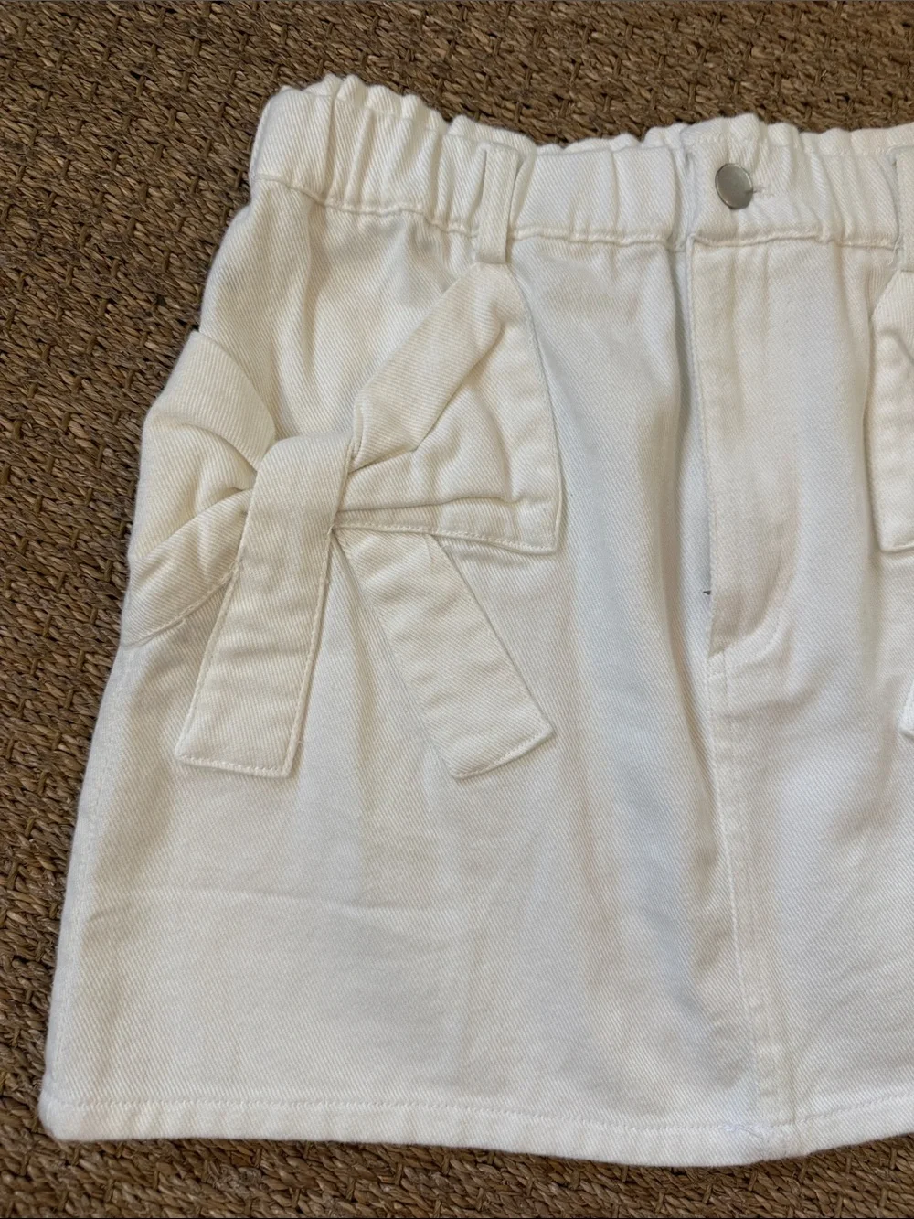 Day + Moon White Cotton Mini Skirt with Front Bow Pockets denim l